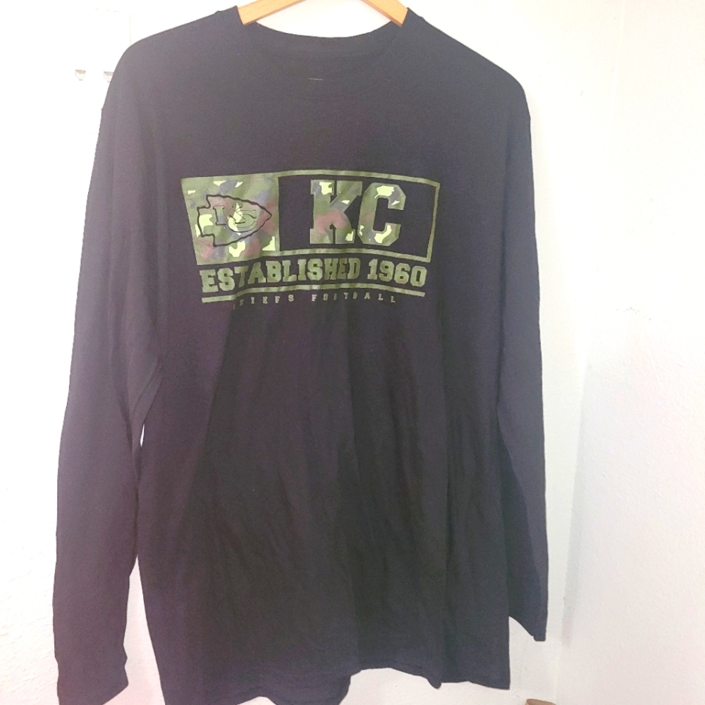 Kansas City Chiefs Camo Long sleeve shirt XL